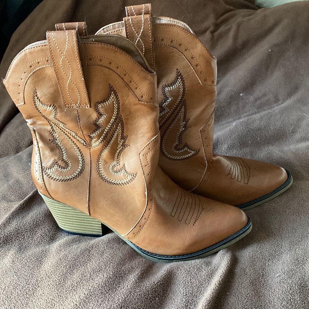 Cowboy western ankle boots tan sz 8